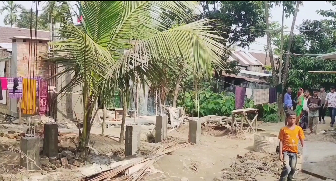 আদালতের নিষেধাজ্ঞা অমান্য করে বিল্ডিং নির্মাণের অভিযোগ